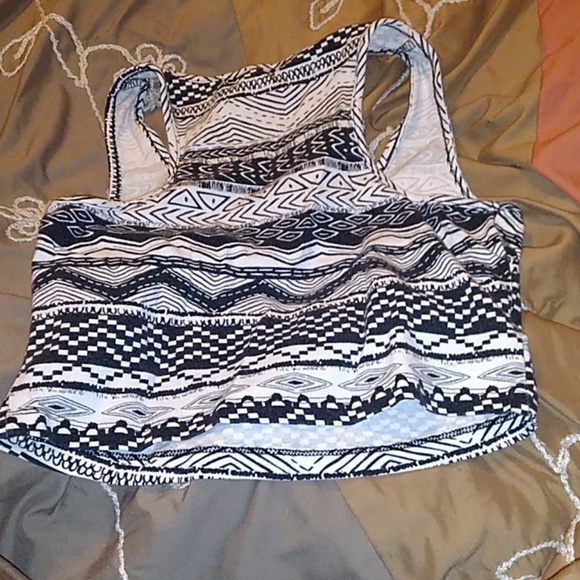 Top - Picture 2 of 2